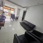 Pitangueiras 1 , 2 Dormitorios, Piscina, 100 M Praia, Duas Vagas De Garagem E Wi-Fi